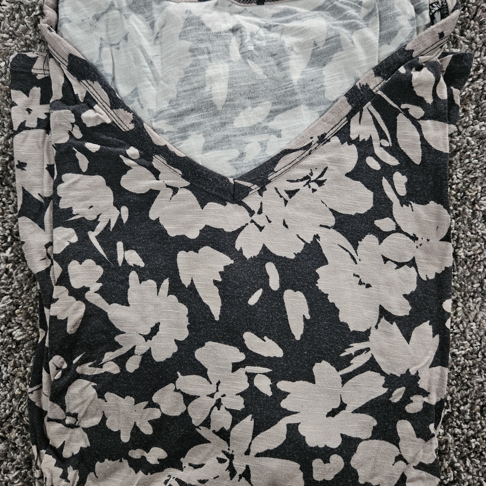 Floral V-Neck Women Top - Black and Cream